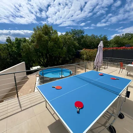 Villa Bel Aspres 4 Chambres-piscine-ping-pong-clim-spacieuse-netflix-sudsejourconciergerie *