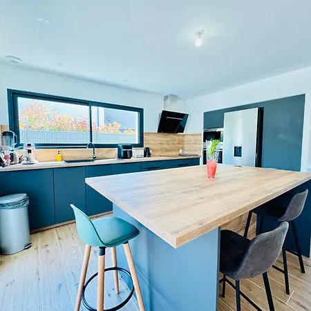 Villa Bel Aspres 4 Chambres-piscine-ping-pong-clim-spacieuse-netflix-sudséjourconciergerie