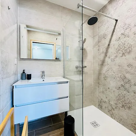 Bel Aspres 4 Chambres-piscine-ping-pong-clim-spacieuse-netflix-sudséjourconciergerie