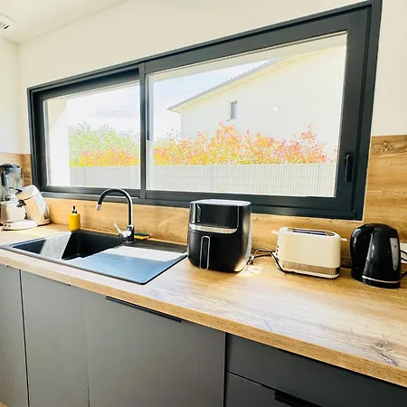 Bel Aspres 4 Chambres-piscine-ping-pong-clim-spacieuse-netflix-sudsejourconciergerie Villa *