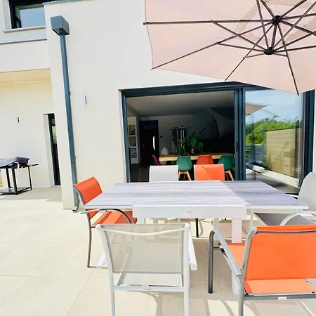 Bel Aspres 4 Chambres-piscine-ping-pong-clim-spacieuse-netflix-sudsejourconciergerie