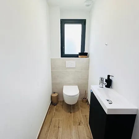 Bel Aspres 4 Chambres-piscine-ping-pong-clim-spacieuse-netflix-sudséjourconciergerie